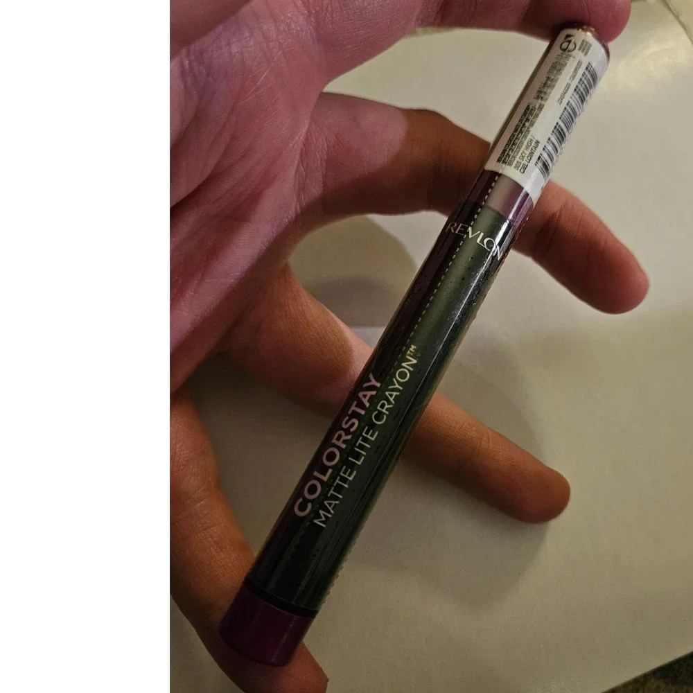 NEW! Revlon Colorstay Matte Lite Crayon 005 Sky High